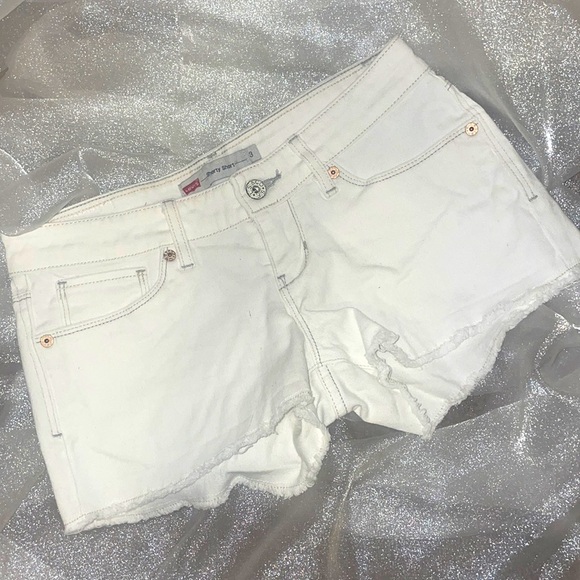 Levi's Pants - Levi’s Shorty Short
